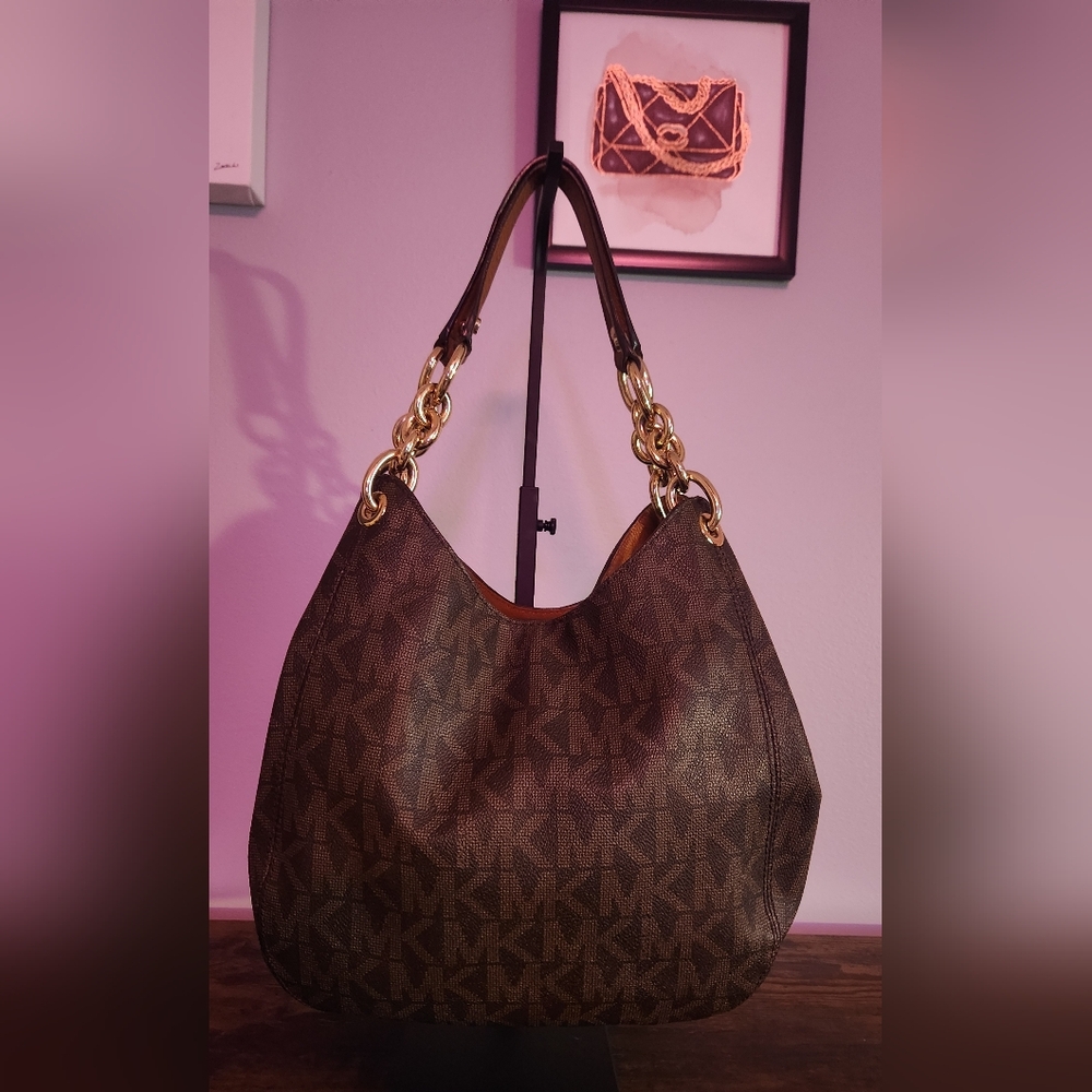 Michael Kors Brown Shoulder Bag.  EUC - Picture 3 of 13